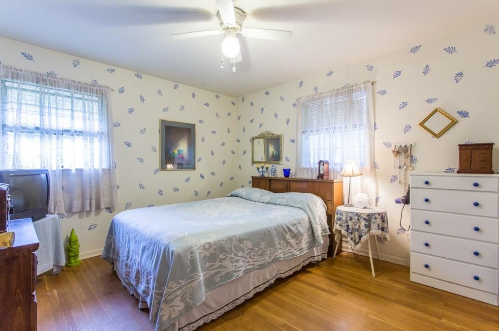 1566 Moncrief Cir, Decatur GA  30033-1617 exterior