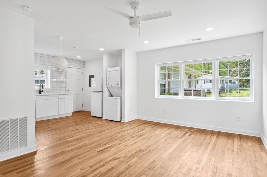 2017 Bixby St Se, Atlanta, GA 30317