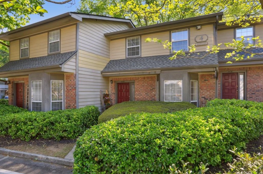1121 Weatherstone Dr, Atlanta, GA 30324-4642