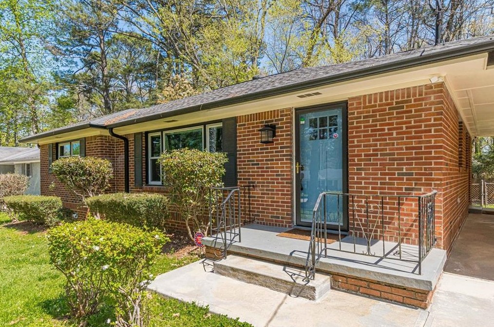 1112 Longshore Dr, Decatur GA  30032-2309 exterior