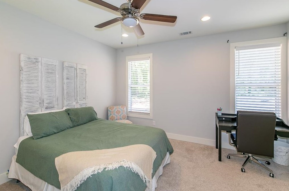 544 Ashburton Ave, Decatur GA  30032-4068 exterior