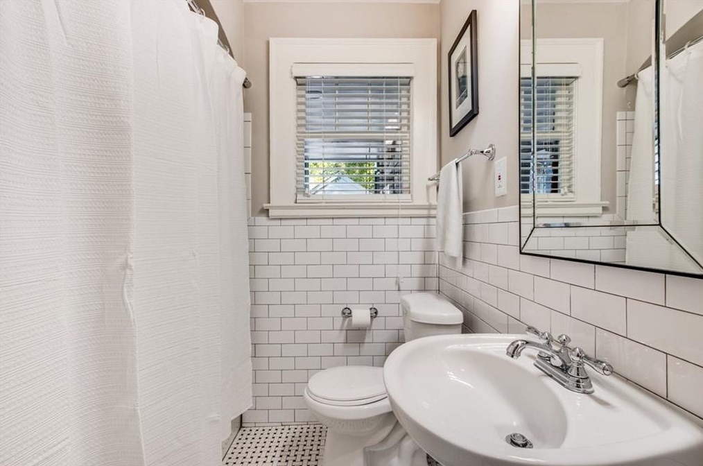 325 Montgomery St, Decatur GA  30030-2425 exterior