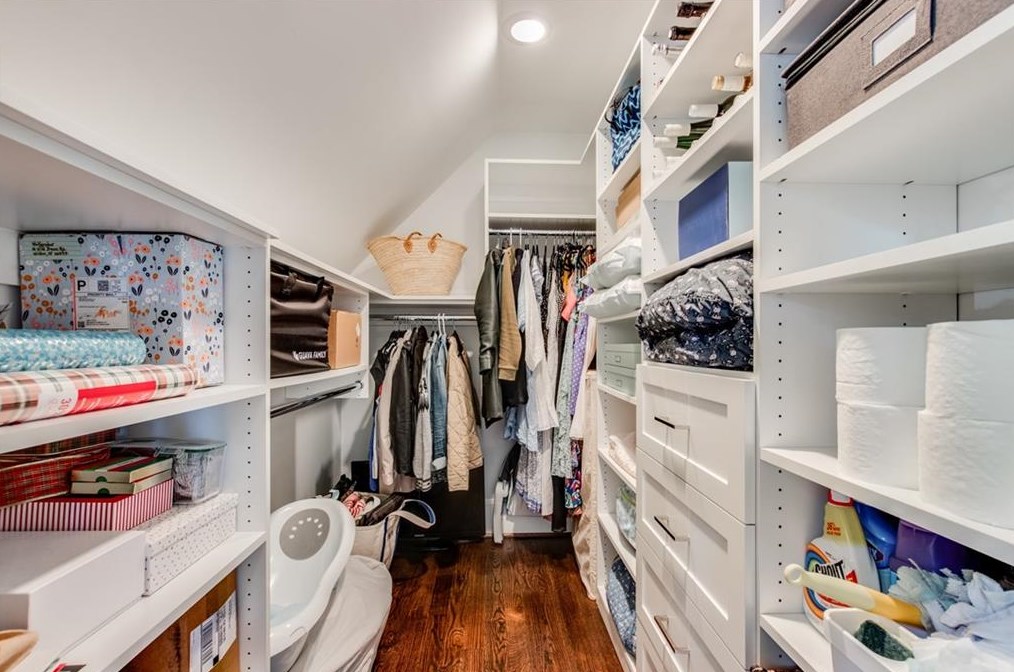 325 Montgomery St, Decatur GA  30030-2425 exterior