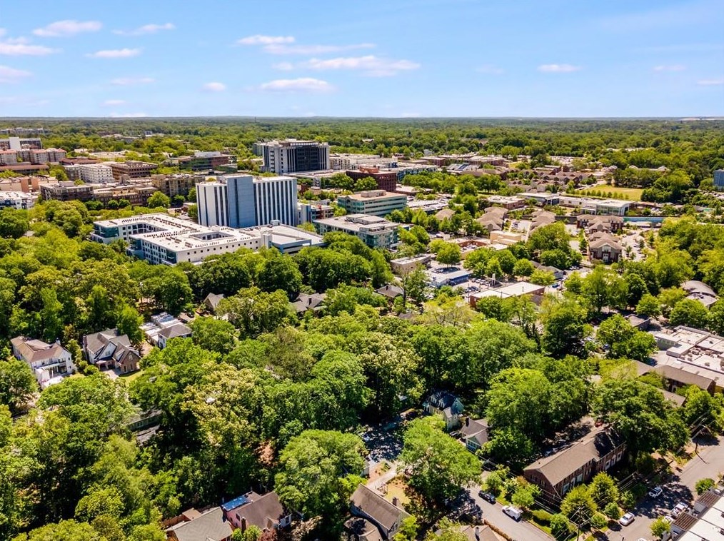 325 Montgomery St, Decatur GA  30030-2425 exterior