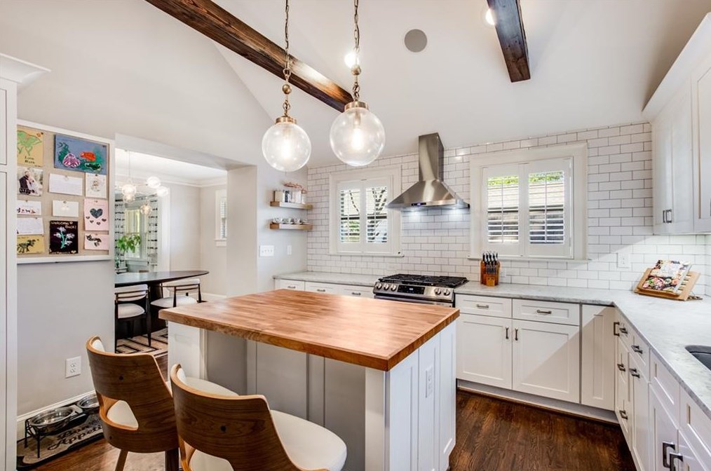 325 Montgomery St, Decatur GA  30030-2425 exterior