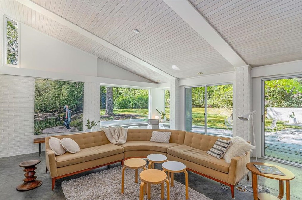 921 Vistavia Cir, Decatur GA  30033-3428 exterior