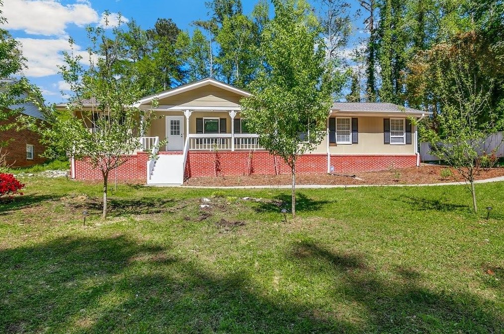 1130 Wheatley Dr Sw, Lilburn, GA 30047