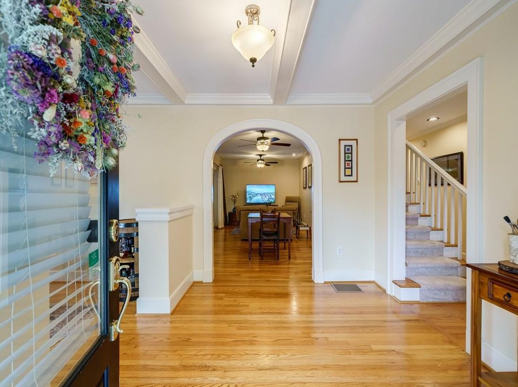 1626 Frazier Rd, Decatur GA  30033-1807 exterior