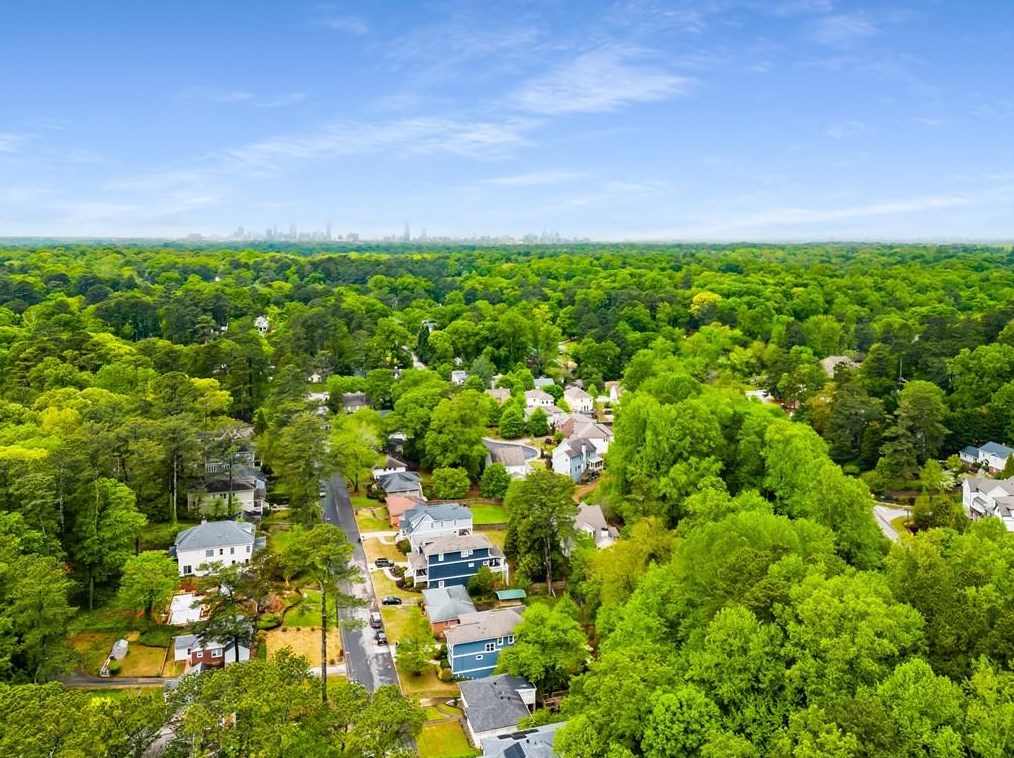 156 Park Dr, Decatur GA  30030-4481 exterior