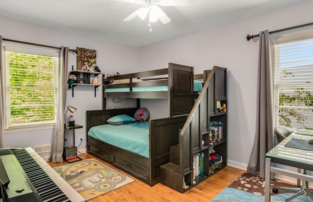 156 Park Dr, Decatur GA  30030-4481 exterior