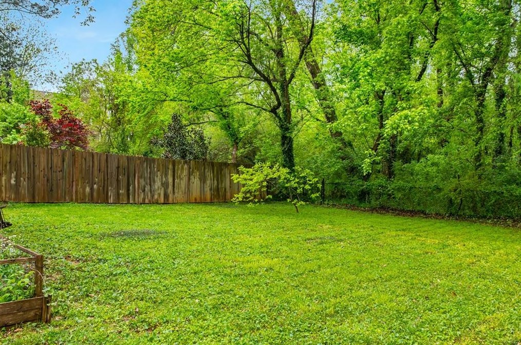 156 Park Dr, Decatur GA  30030-4481 exterior