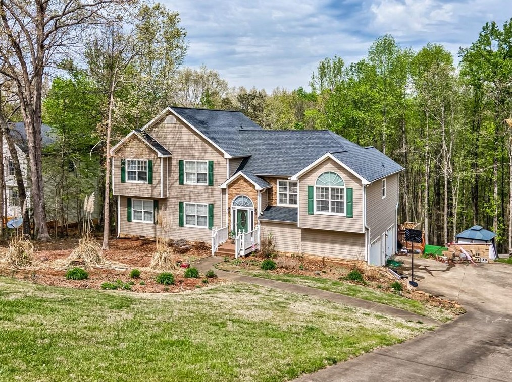 461 Philadelphia Dr, Big Canoe, GA 30143