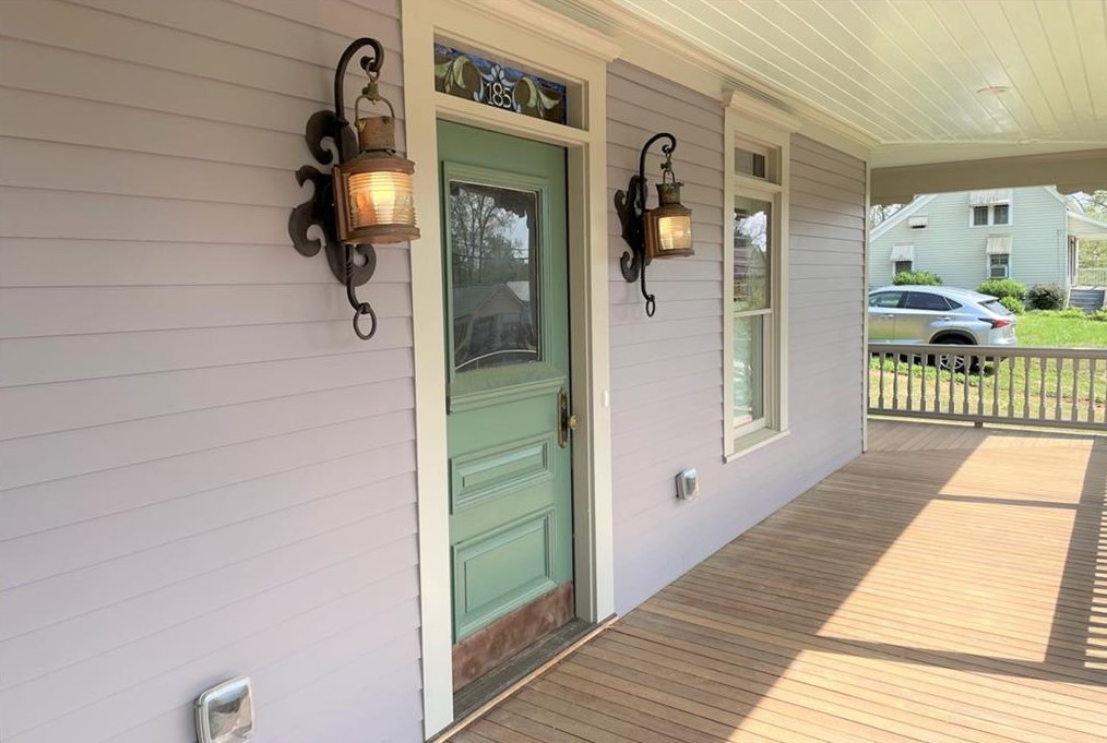 185 W Moreno St, Buford, GA 30518