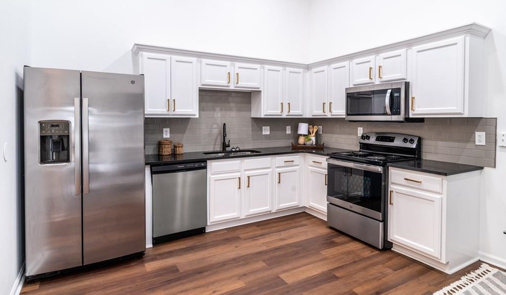 4909 Truitt Ln, Decatur GA  30035-4325 exterior