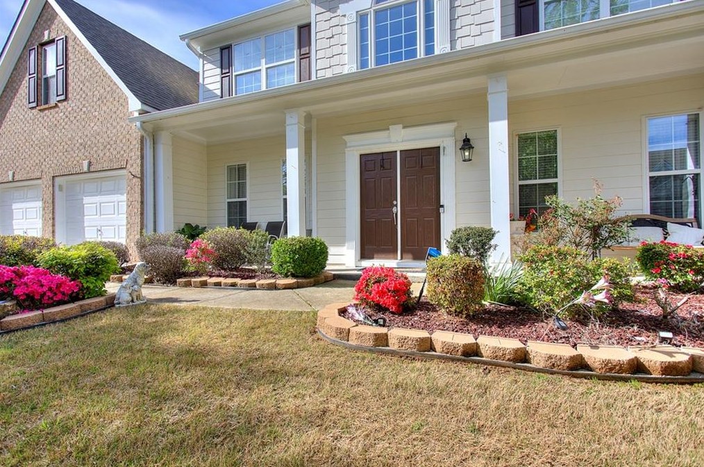 1584 Longmont Dr, Lawrenceville, GA 30044