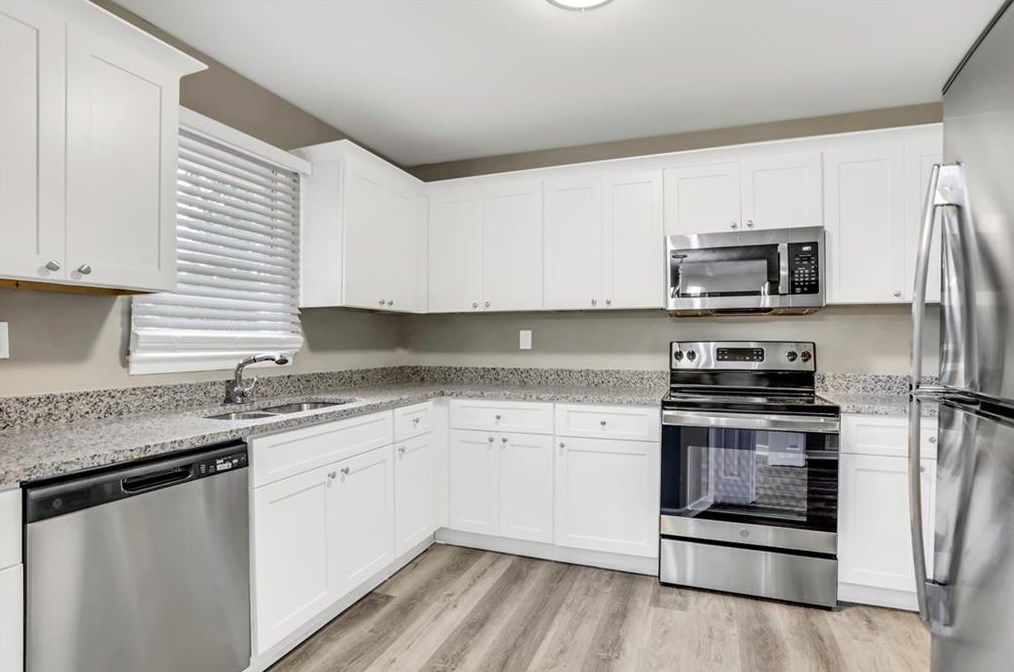 3724 Manhattan Dr, Decatur GA  30034-6111 exterior