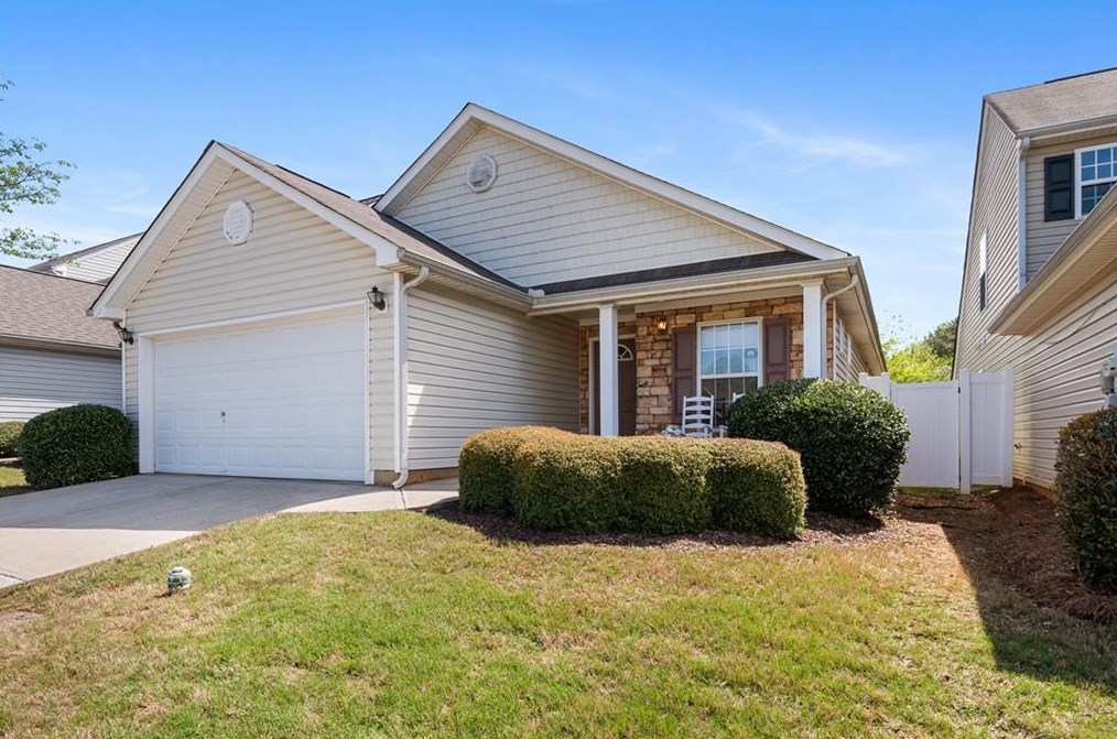 158 Cobbler Cove Dr, Dallas, GA 30132-9431