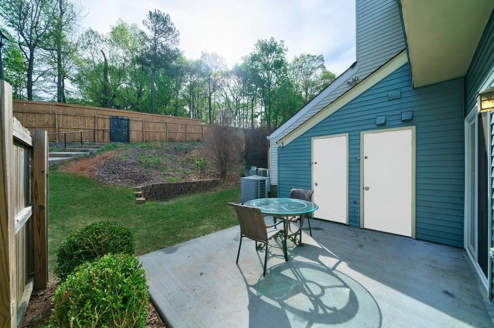 4000 Wolcott Cir, Atlanta GA  30340-4246 exterior
