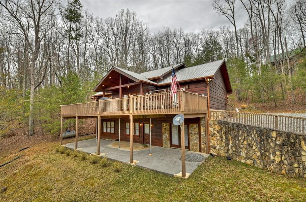 45 Channing Ridge Rd, Morganton, GA 30560