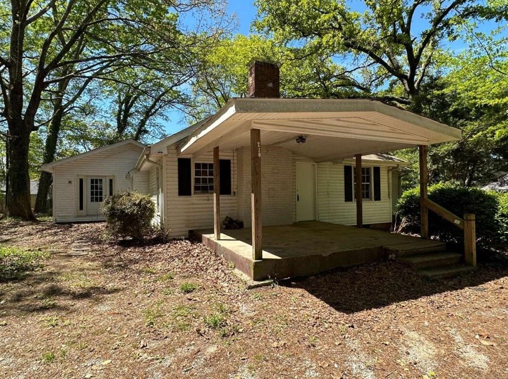 210 Thurston Dr Nw, Gainesville, GA 30501