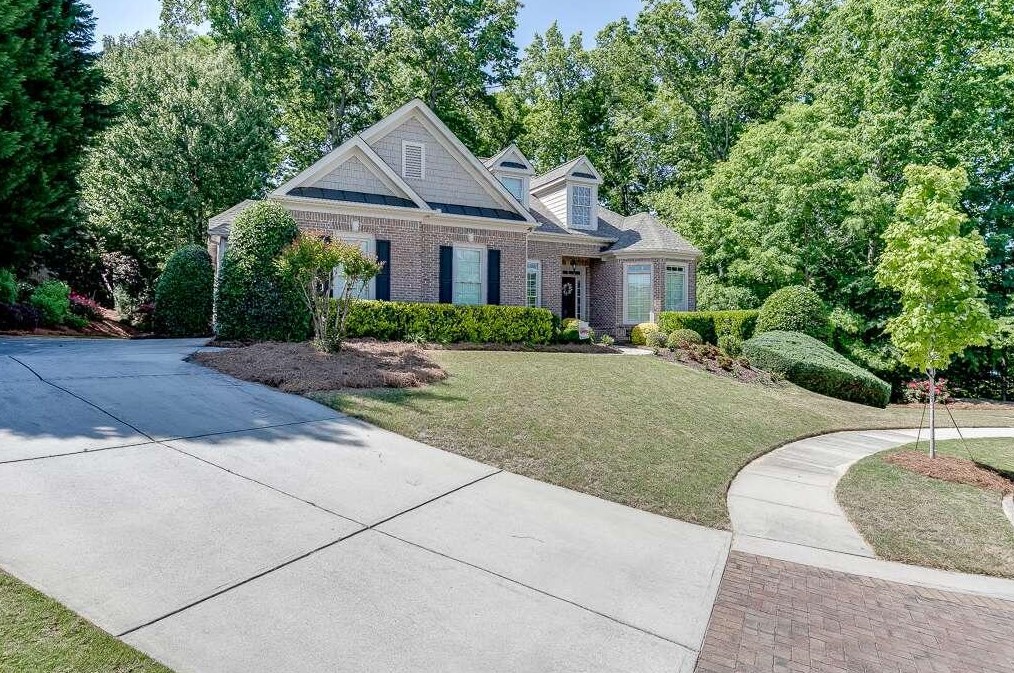 7431 Promenade Ct, Flowery Branch, GA 30542-7599