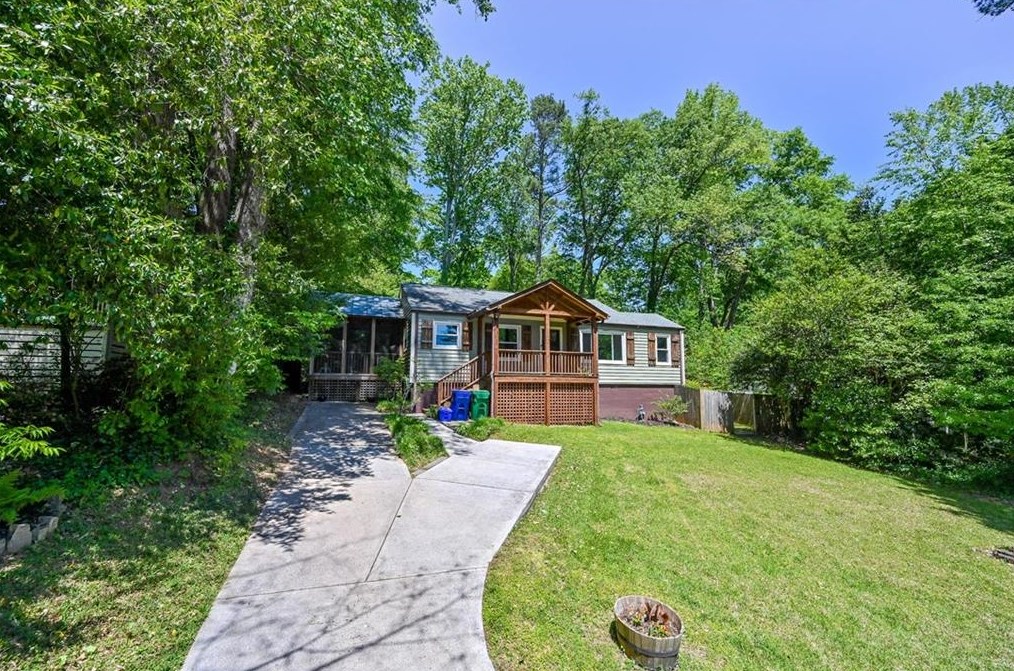 2328 Desmond Dr, Decatur GA  30033-4744 exterior