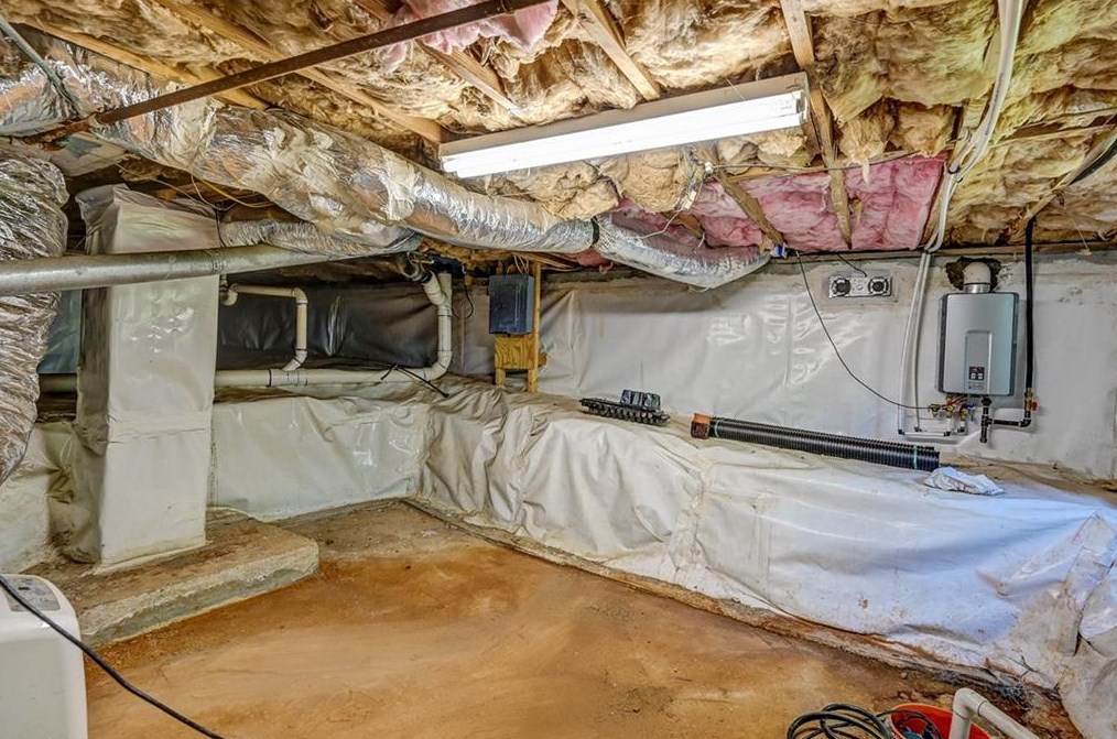 2328 Desmond Dr, Decatur GA  30033-4744 exterior