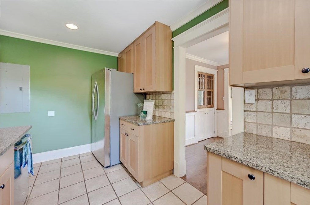 2328 Desmond Dr, Decatur GA  30033-4744 exterior