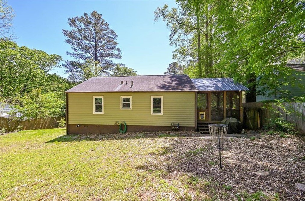 2328 Desmond Dr, Decatur GA  30033-4744 exterior