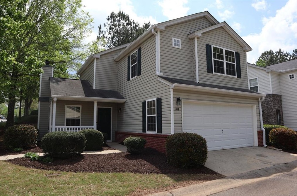 104 W Oaks Pl, Holly Springs, GA 30188