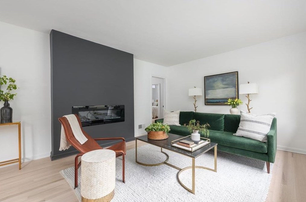 228 Westchester Dr, Decatur GA  30030-1101 exterior