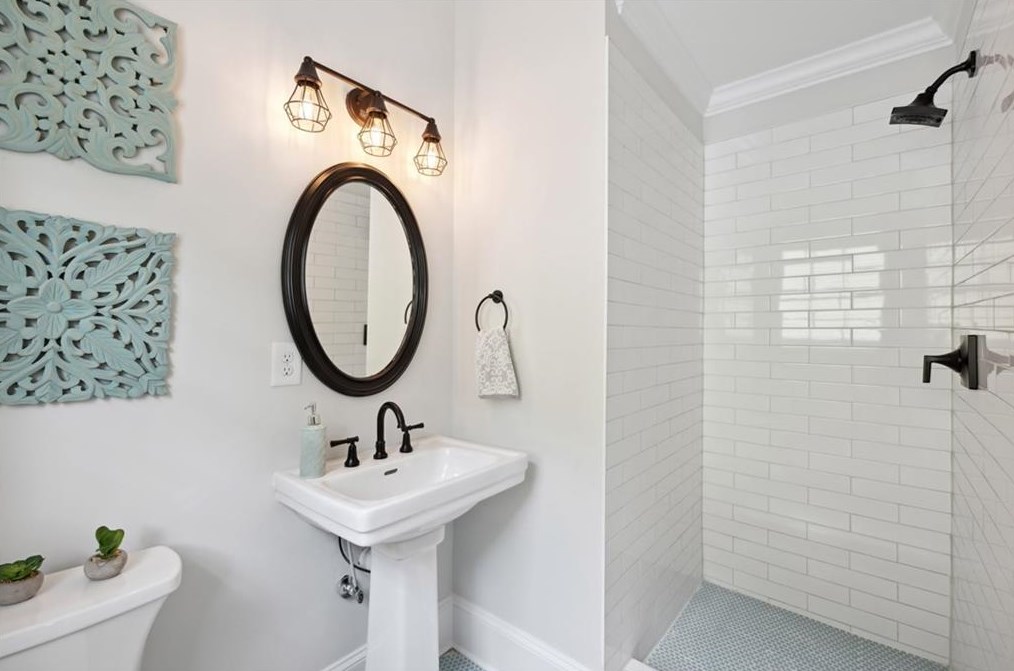 5 Roanoke Ave, Atlanta GA  30305-4345 exterior