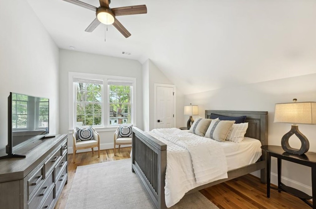 5 Roanoke Ave, Atlanta GA  30305-4345 exterior