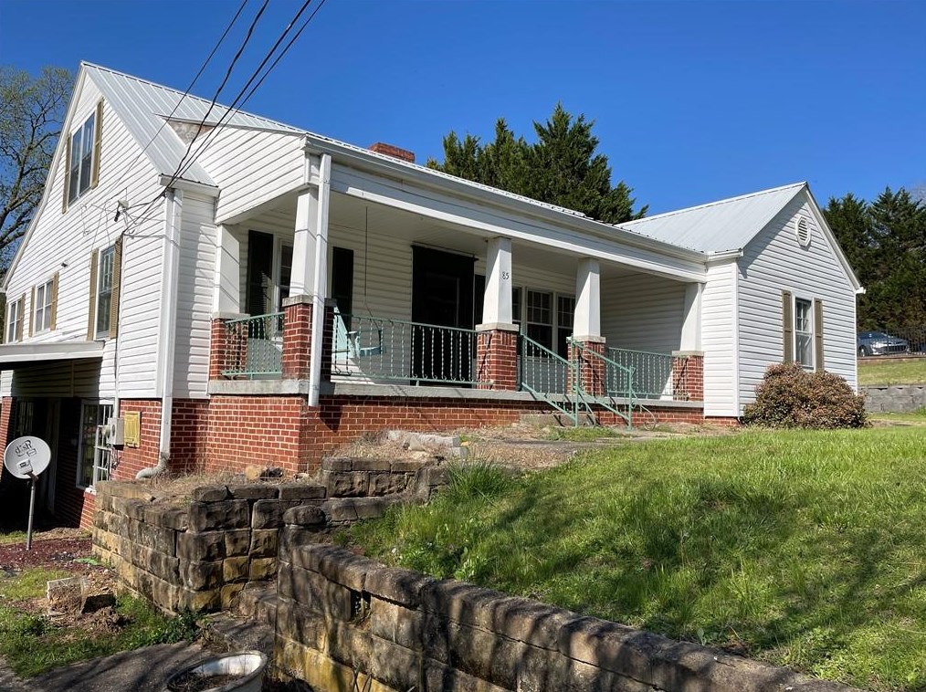 85 Oak St, Ellijay, GA 30540