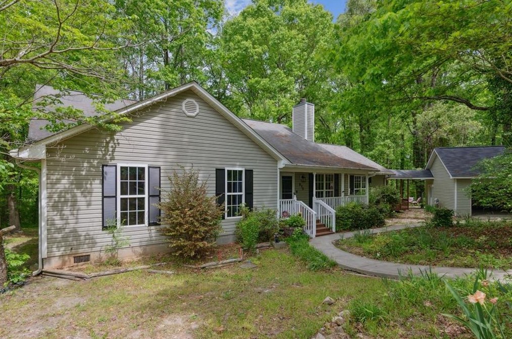 875 Freeman Johnson Rd, Hoschton, GA 30548