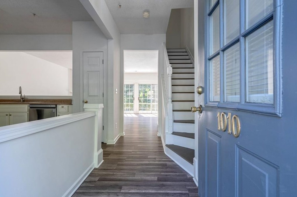 1010 Whitestone Ridge, Alpharetta, GA 30005