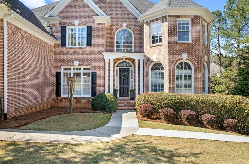 1065 Lake Shore Overlook, Alpharetta GA  30005-6983 exterior