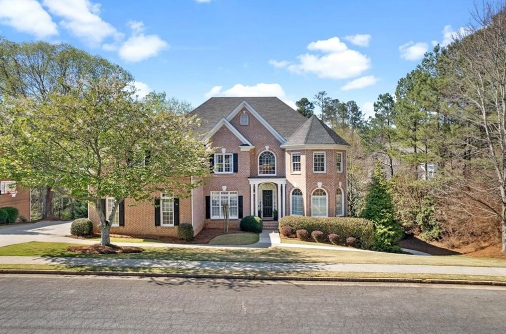 1065 Lake Shore Overlook, Alpharetta GA  30005-6983 exterior