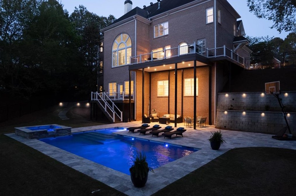 1065 Lake Shore Overlook, Alpharetta GA  30005-6983 exterior