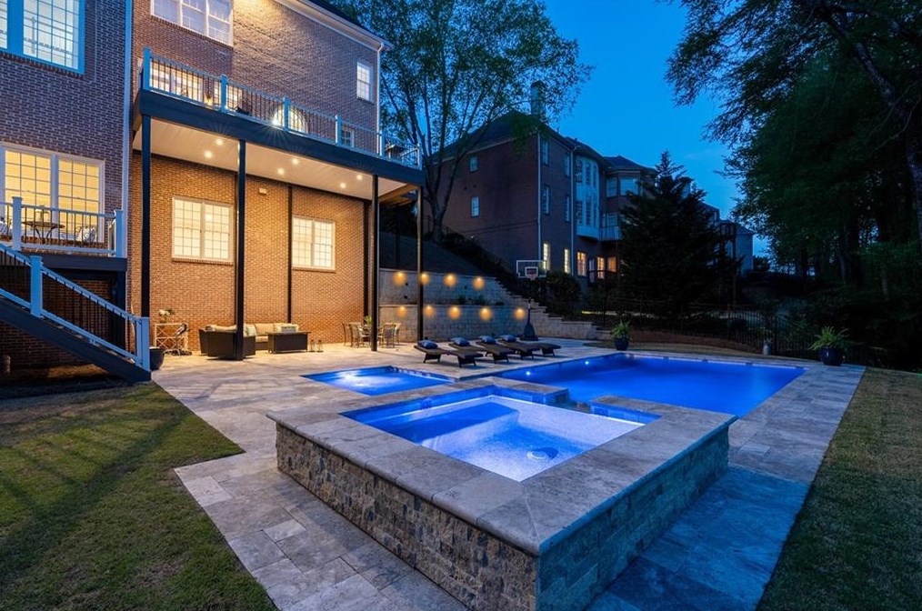 1065 Lake Shore Overlook, Alpharetta GA  30005-6983 exterior