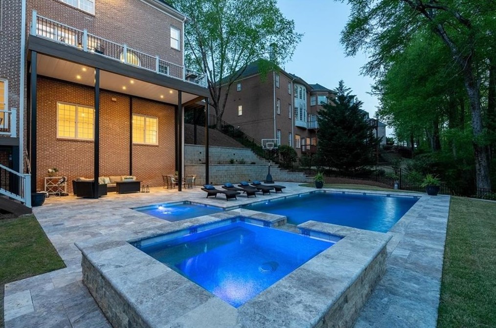 1065 Lake Shore Overlook, Alpharetta GA  30005-6983 exterior