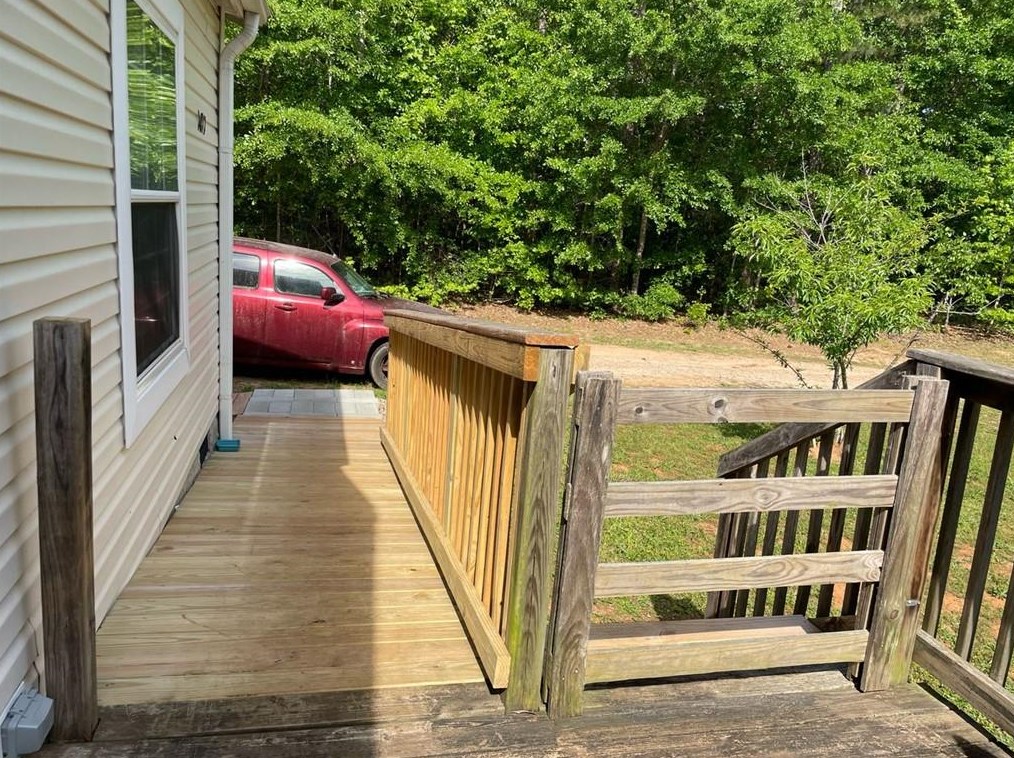 1013 Hwy 41 S, Barnesville, GA 30204