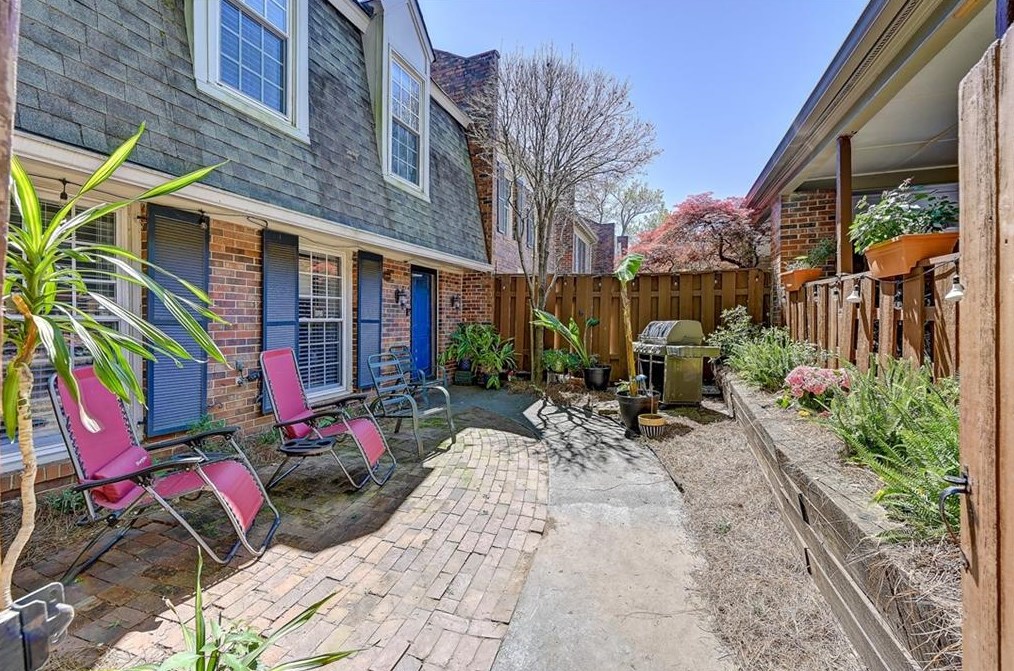 463 The North Chace Ne, Atlanta, GA 30328