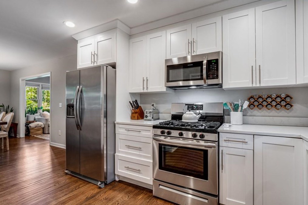 1168 Ivy Ct, Decatur GA  30033-3008 exterior