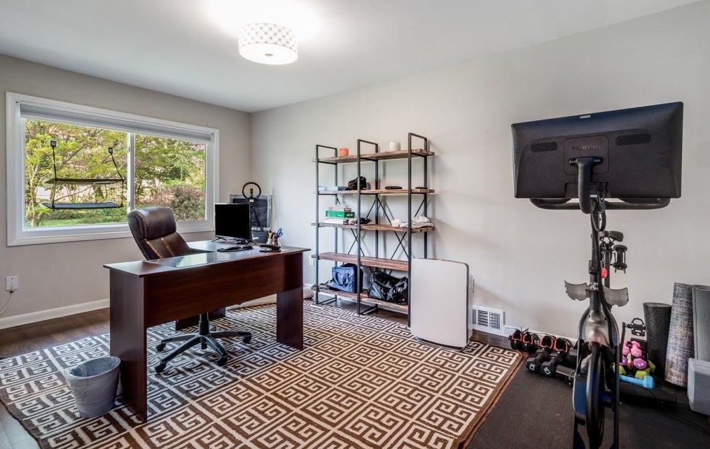 1168 Ivy Ct, Decatur GA  30033-3008 exterior