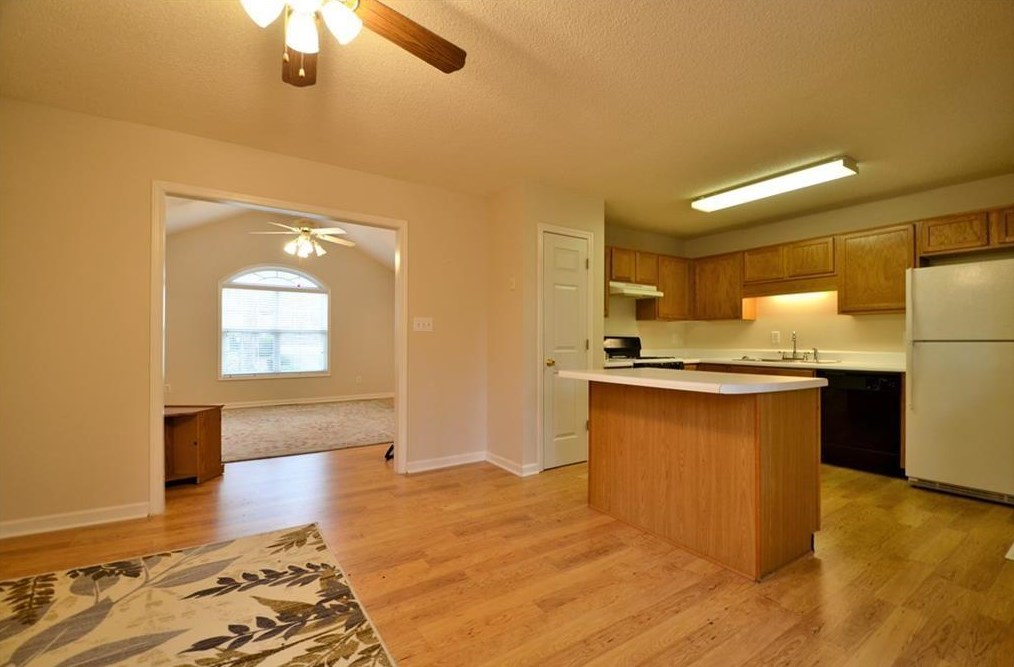 710 Peach Crossing Dr, Dallas GA  30132-1732 exterior