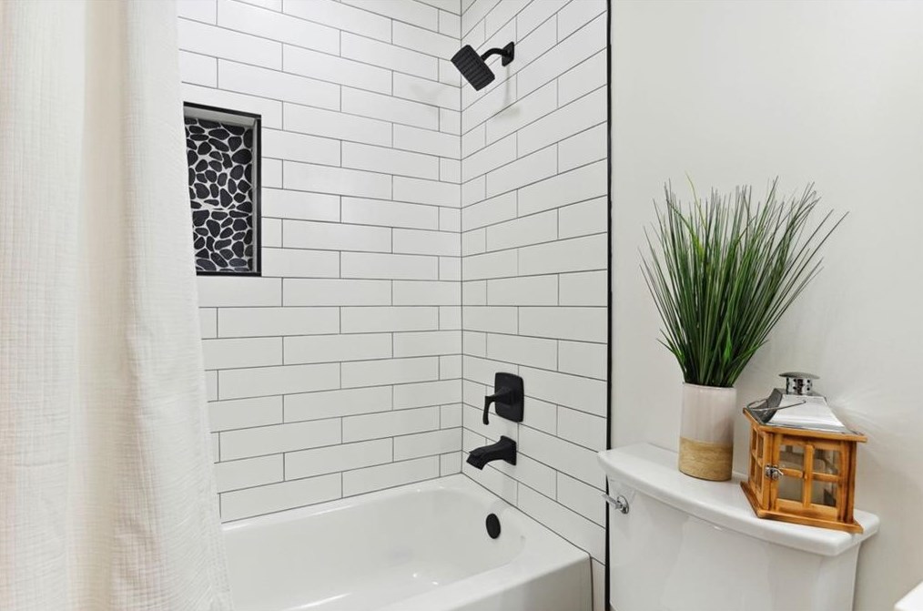 104 Birch Rill Dr, Alpharetta GA  30022-8558 exterior