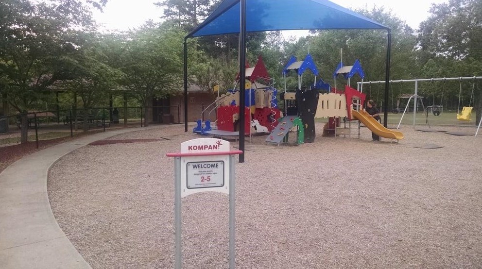 104 Birch Rill Dr, Alpharetta GA  30022-8558 exterior