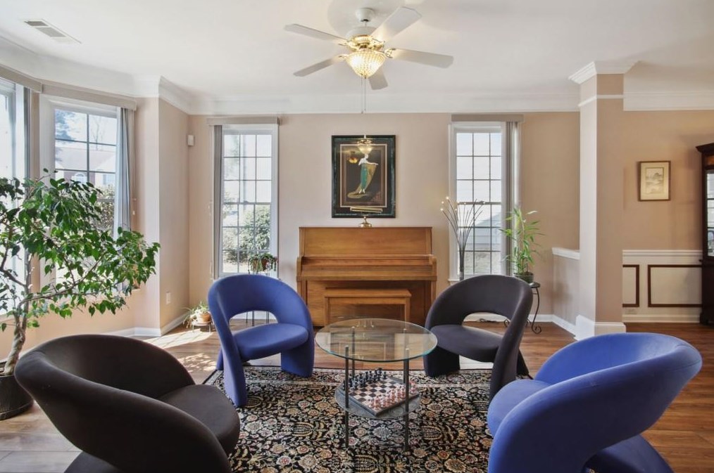 750 Melbourne Trl, Alpharetta, GA 30009-6526