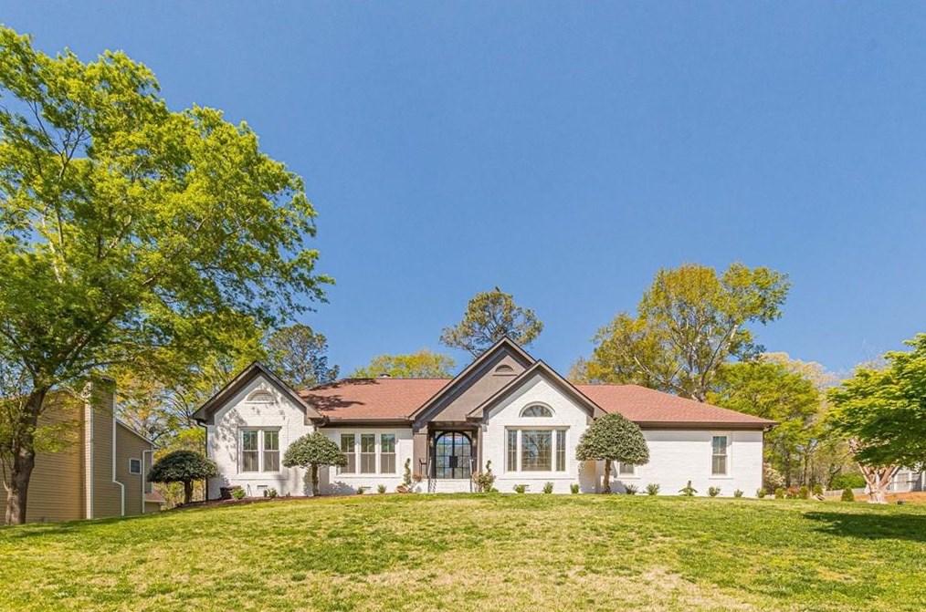 3947 Brookside Pkwy, Decatur GA  30034-5629 exterior